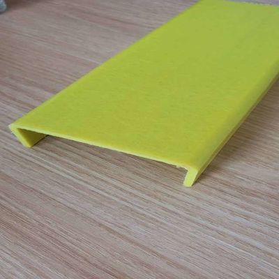 50x30x3mm Smooth FRP U Shape Channel Wrapped By Polyester Veil Wearing Resistant
