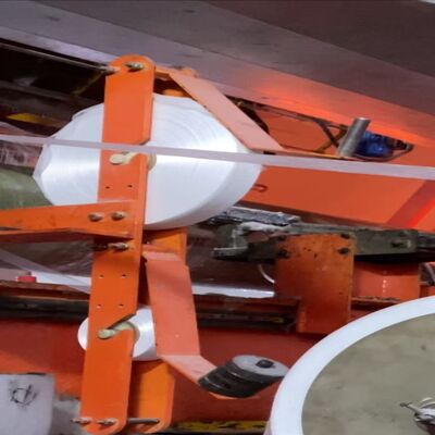 Siatka poliestrowa do ciągłego nawijania włókien ciągłych GRP o wysokim zapotrzebowaniu ciśnieniowym w celu usunięcia powietrza podczas procesu